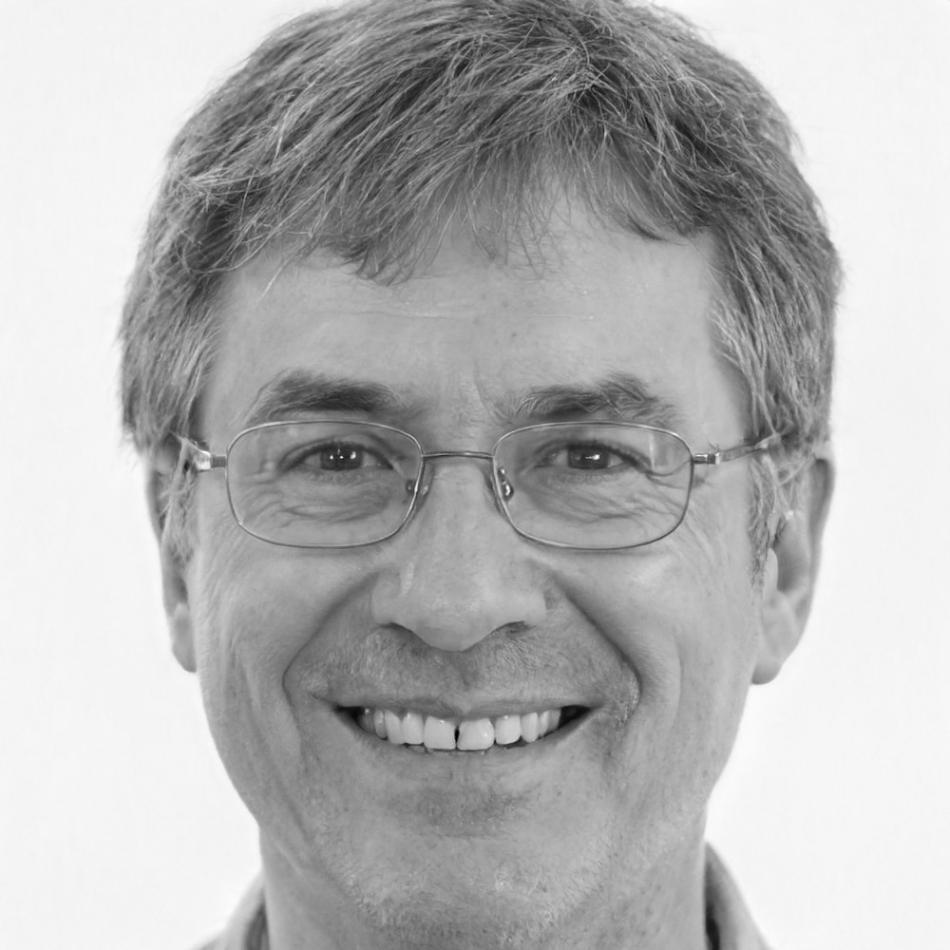 Portrait de Théo Vaillant, consultant en audit SEO